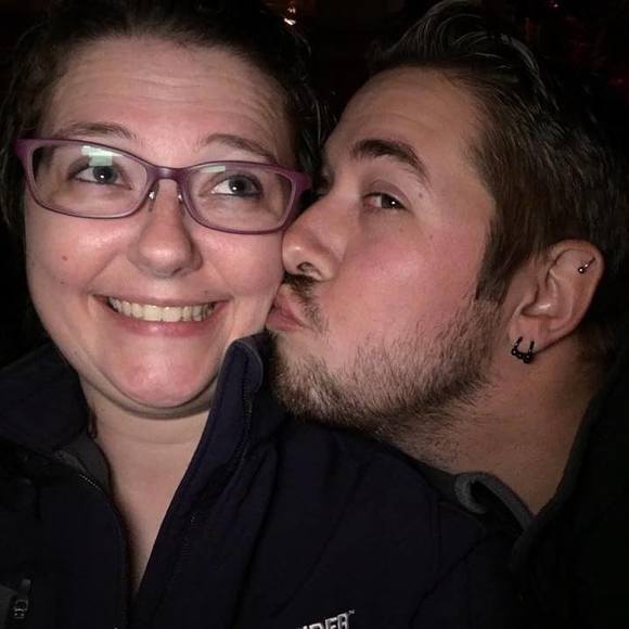 Meet your Posher, Nicole - Picture 1 of 1